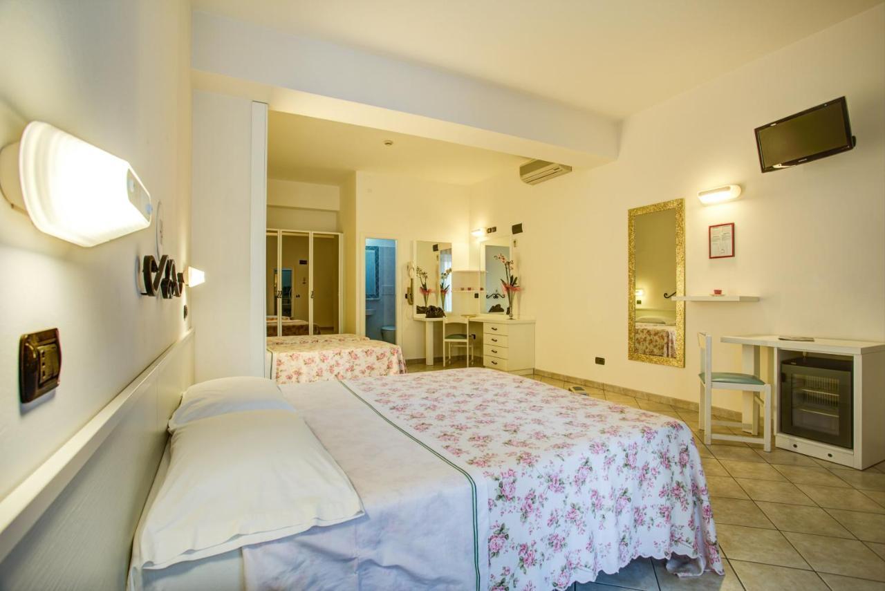 Ancora Hotel & Residence Cattolica Exterior photo