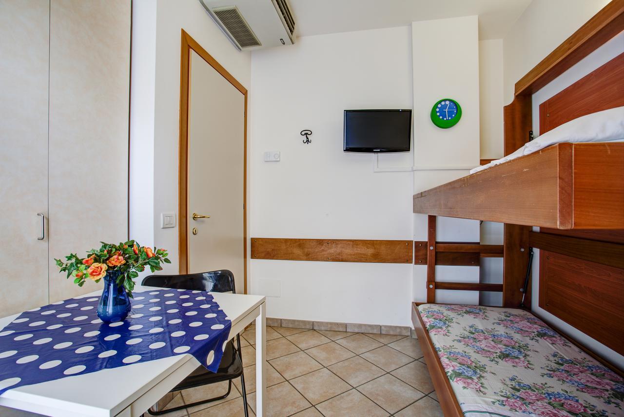 Ancora Hotel & Residence Cattolica Exterior photo